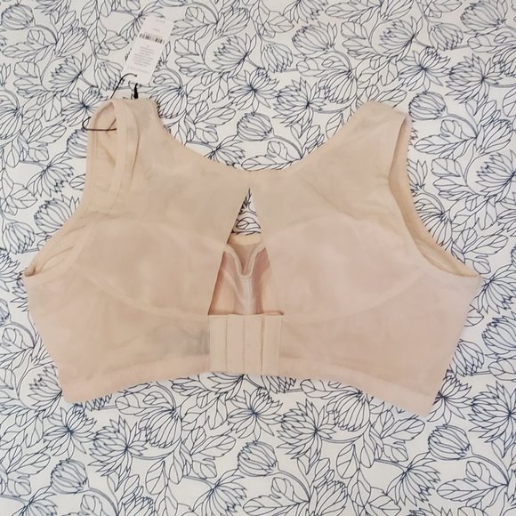 NWT Understance Bra - Picture 2 of 3